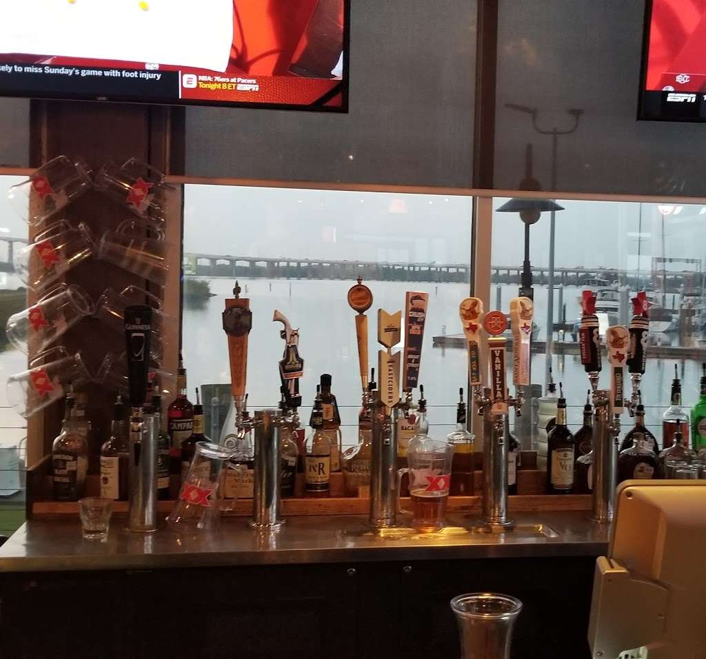ONeals Sportsbar & Grill On the Water | 2651 TX-146BUS, Baytown, TX 77520, USA | Phone: (281) 837-6700