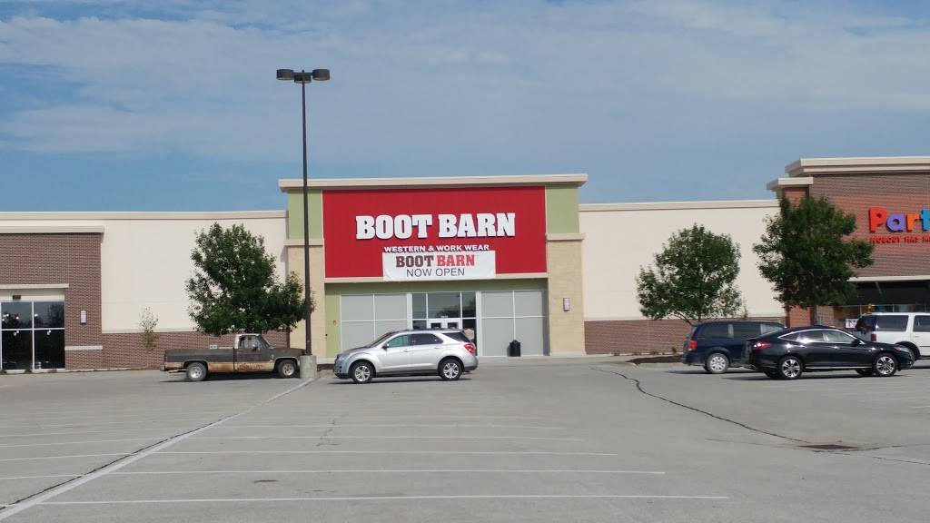 Boot Barn | 3271 Marketplace Dr, Council Bluffs, IA 51501, USA | Phone: (712) 366-8039