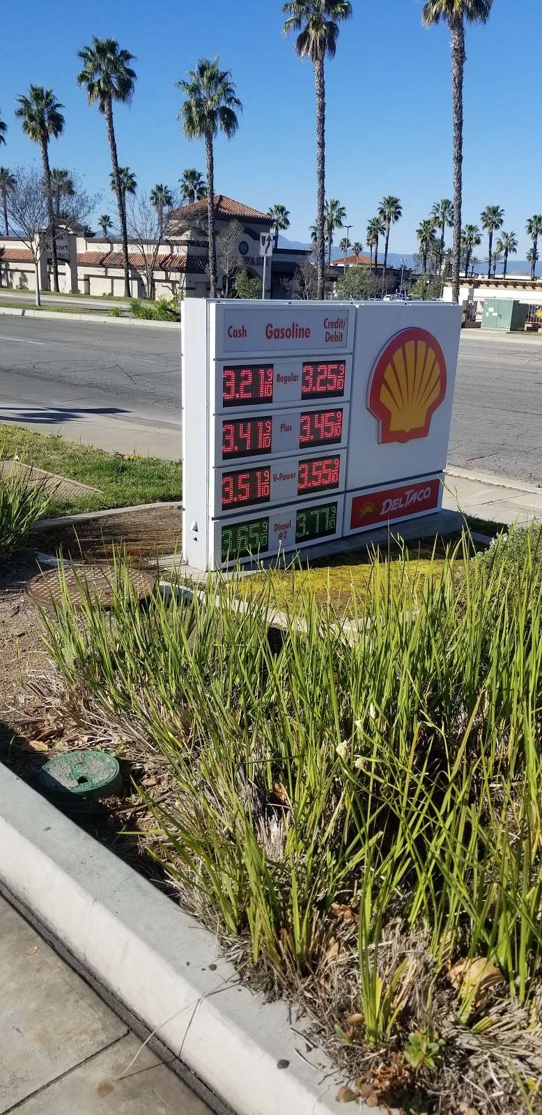 Shell | 401 E Alessandro Blvd, Riverside, CA 92508, USA | Phone: (951) 780-7415