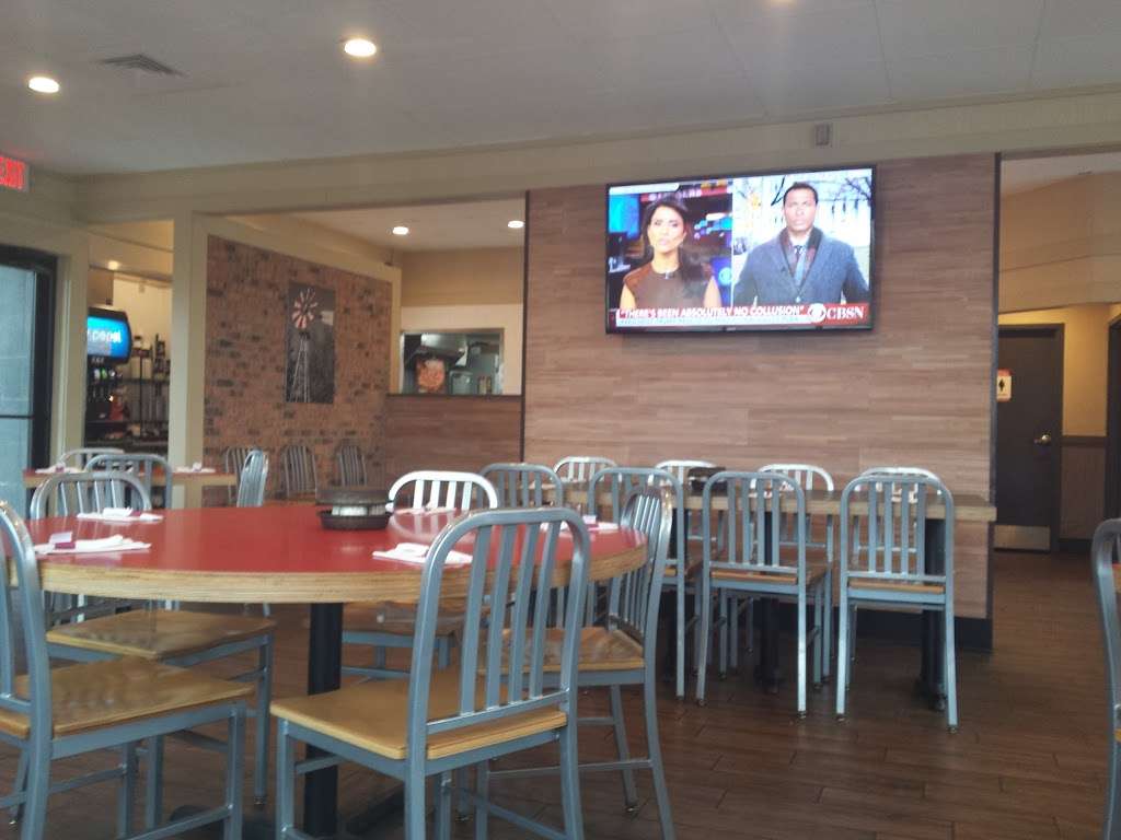 Pizza Hut | 212 S Van Lingle Mungo Blvd, Pageland, SC 29728, USA | Phone: (843) 675-2100