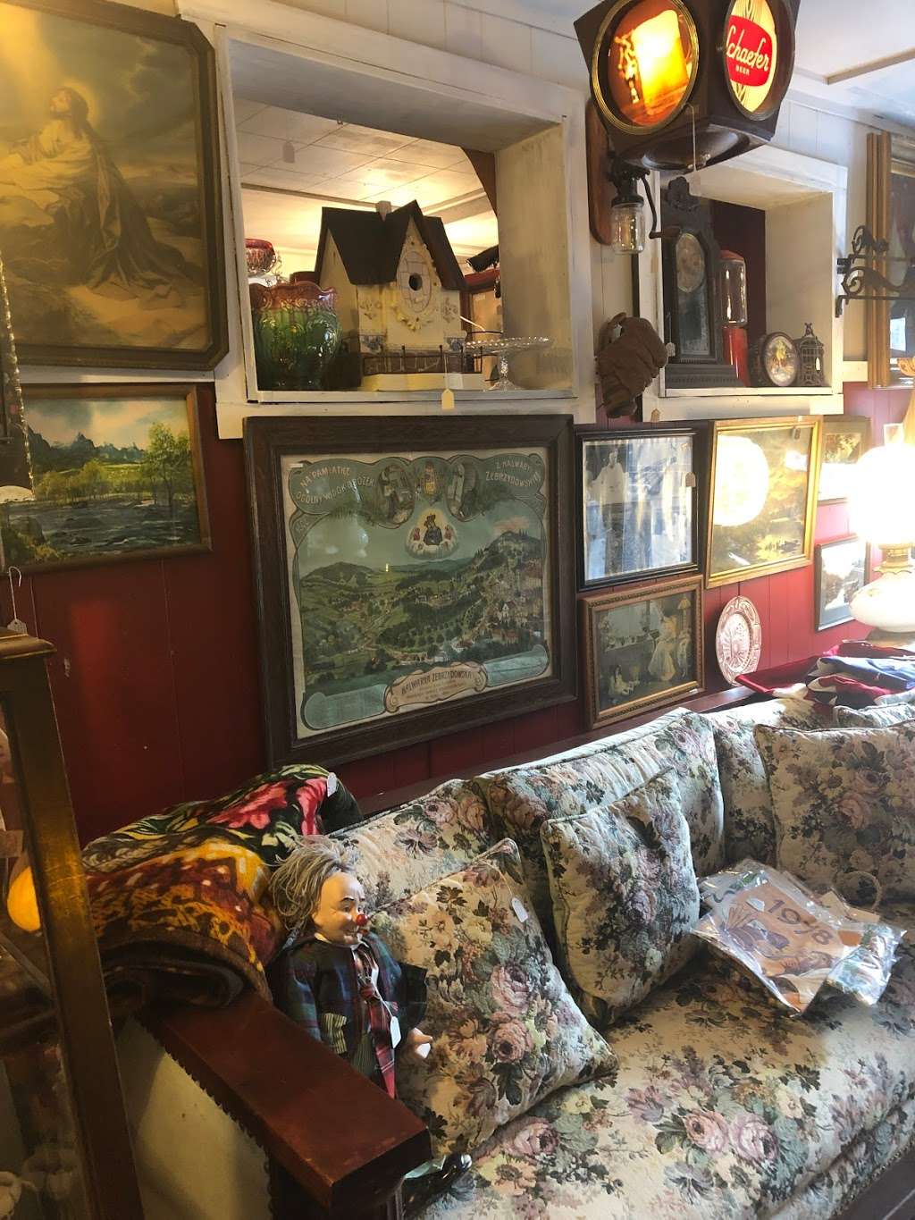 Backroads Antiques | 3424 PA-715, Henryville, PA 18332 | Phone: (570) 872-9990