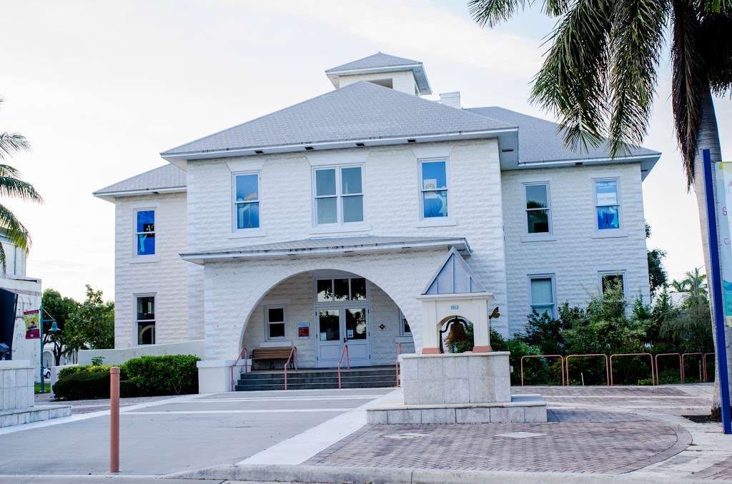 Schoolhouse Childrens Museum & Learning Center | 129 E Ocean Ave, Boynton Beach, FL 33435, USA | Phone: (561) 742-6780