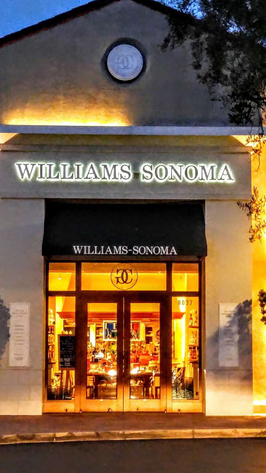 Williams-Sonoma | 8032 East Coast Hwy, Newport Coast, CA 92657, USA | Phone: (949) 464-2168