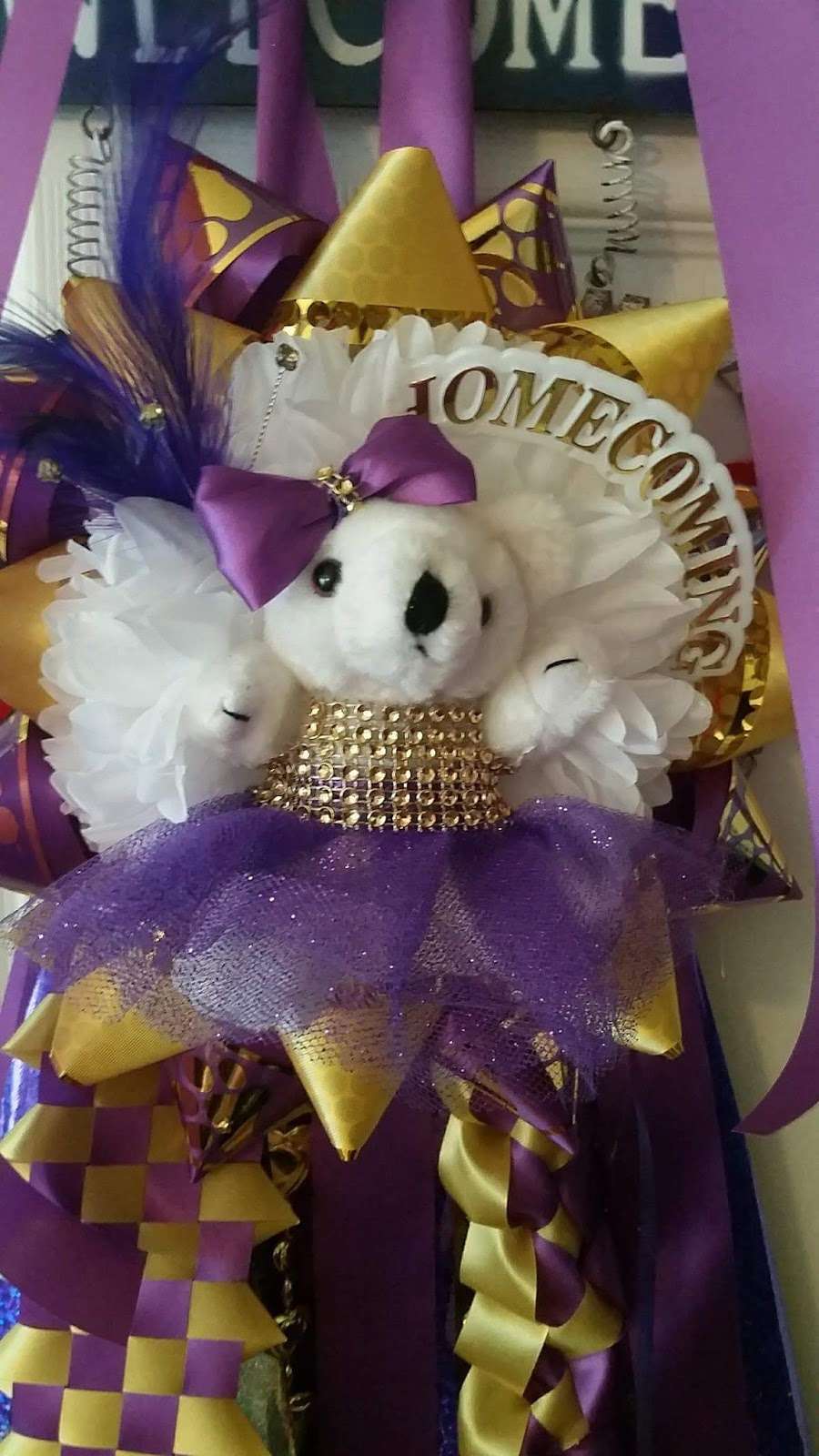 Montgomery Mums & Garters | 3306 Hemingway Dr, Montgomery, TX 77356, USA | Phone: (832) 331-6117