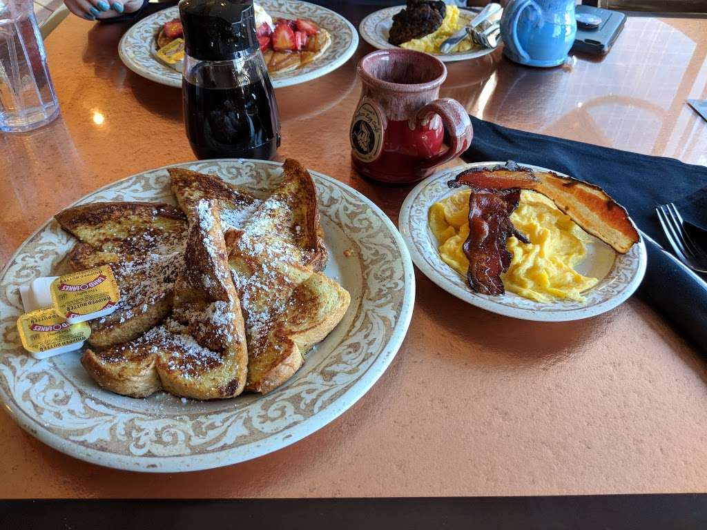 Another Broken Egg Cafe | 11324 N Community House Rd, Charlotte, NC 28277, USA | Phone: (980) 207-4407