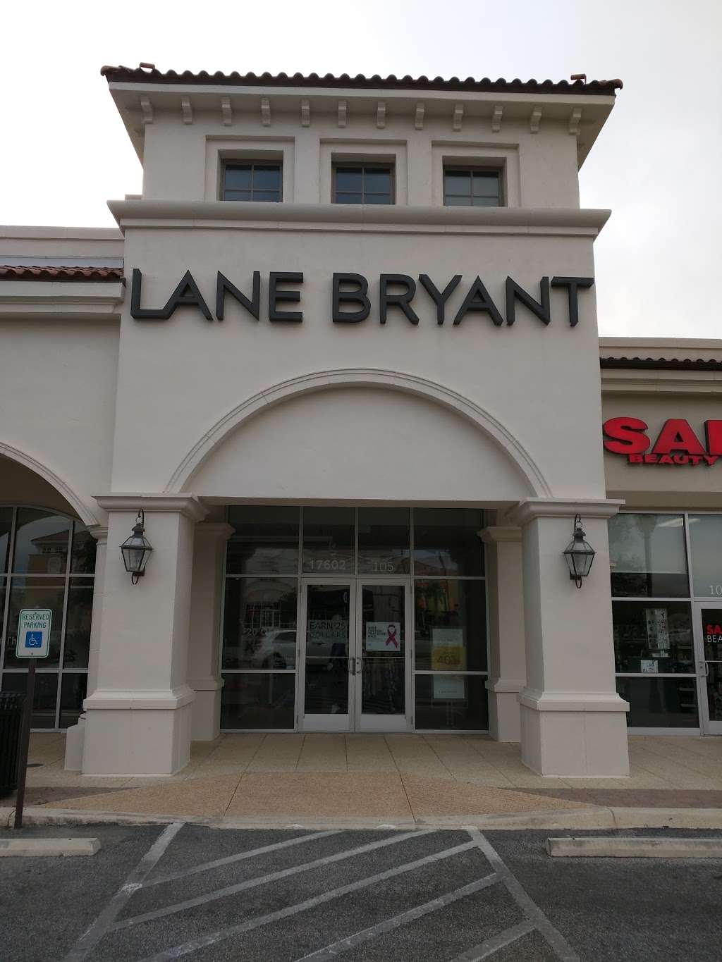 Lane Bryant | 17602 La Cantera Pkwy, San Antonio, TX 78257, USA | Phone: (210) 306-2322