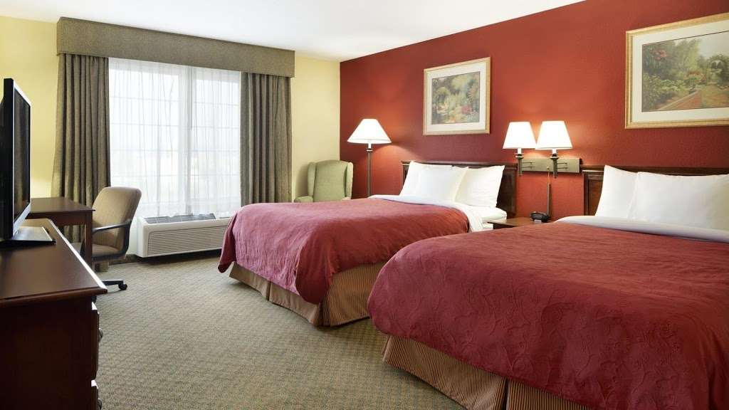 Country Inn & Suites by Radisson, Michigan City, IN | 3805 Frontage Rd, Michigan City, IN 46360 | Phone: (219) 879-3600