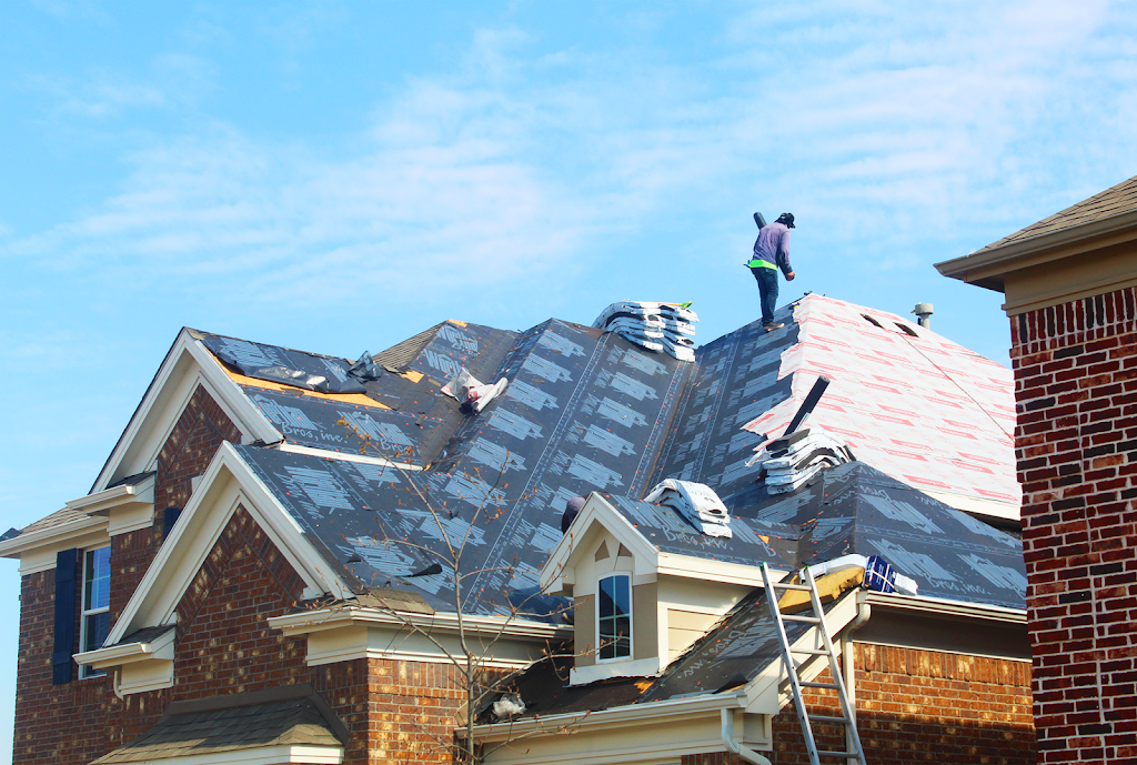 Vested Roofing Services | 6912 Sweet Sue Ln, Dallas, TX 75241, USA | Phone: (214) 334-2954