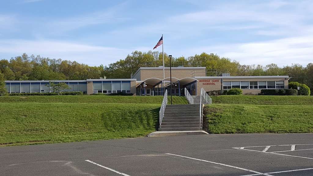 Middle Gate Elementary School | 7 Cold Spring Rd, Newtown, CT 06470, USA | Phone: (203) 426-7662