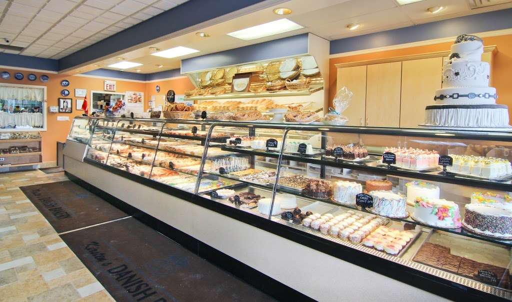 Kirstens Danish Bakery | 94 Burr Ridge Pkwy, Burr Ridge, IL 60527 | Phone: (630) 655-2066