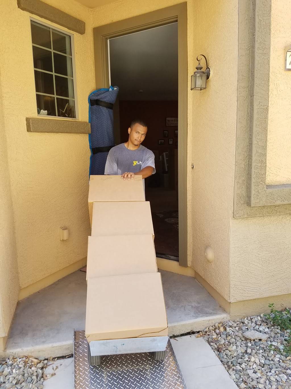 B Line Movers | 1166 E Warner Rd #101, Gilbert, AZ 85296, United States | Phone: (480) 868-5919