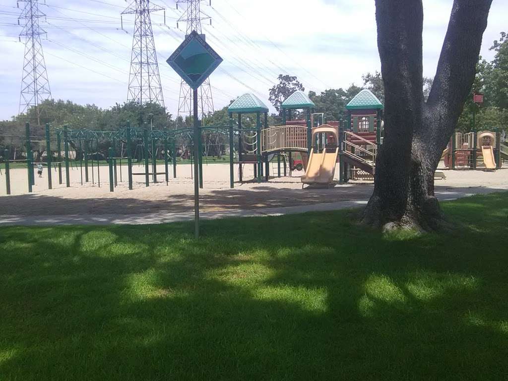 Wilderness Park Entrance | San Gabriel River Mid Trail, Downey, CA 90241, USA