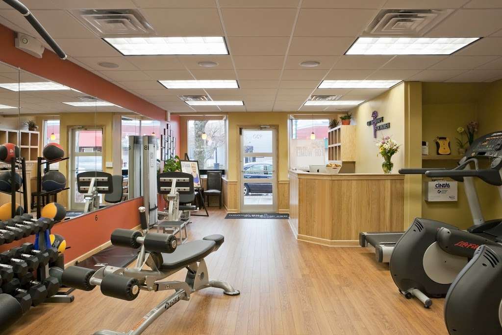 Get In Shape For Women | 637 VFW Pkwy, Chestnut Hill, MA 02467, USA | Phone: (617) 327-3300