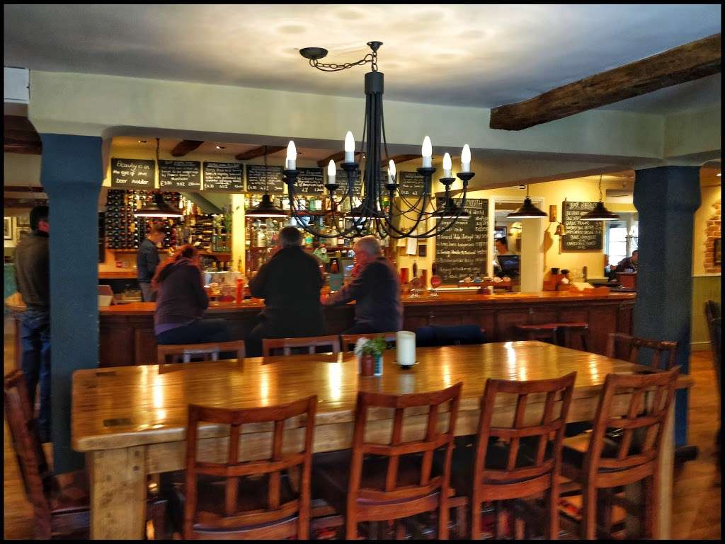 The Pheasant | Reigate Rd, Betchworth RH3 7BG, UK | Phone: 01737 221355