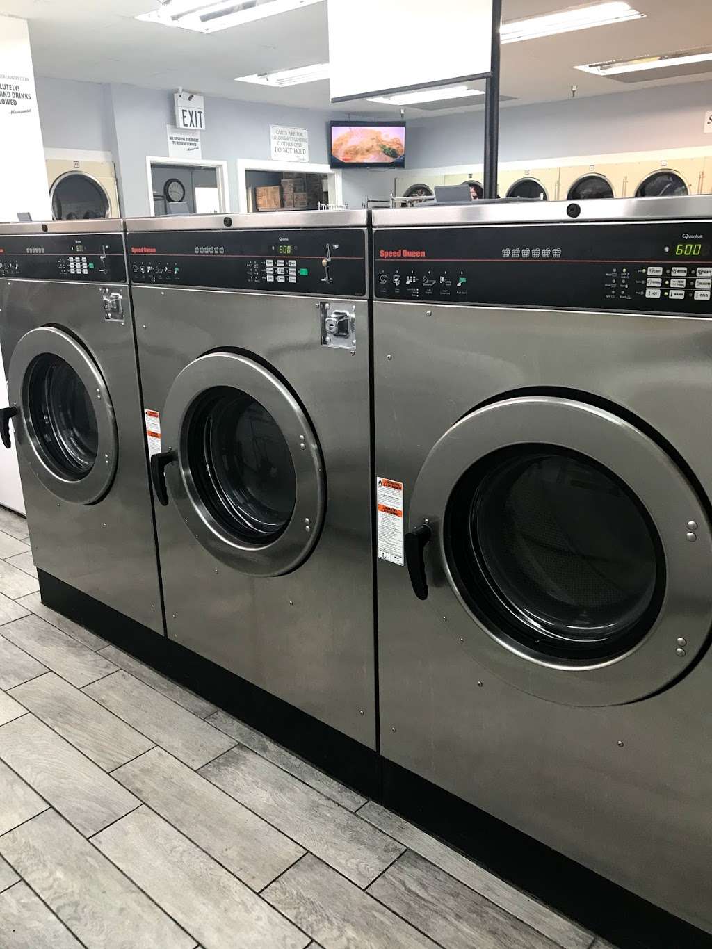 Westlake Laundry | 169 Southgate Ave, Daly City, CA 94015, USA | Phone: (650) 755-4392