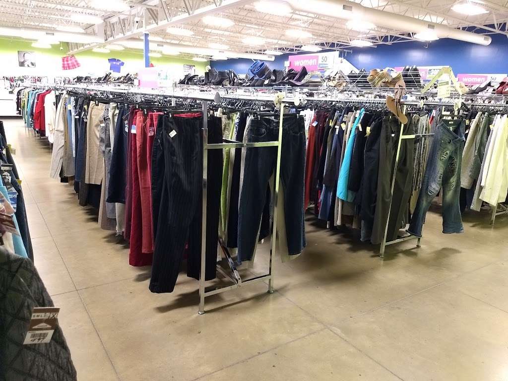 Goodwill Store | 6302 E 82nd St, Indianapolis, IN 46250 | Phone: (317) 845-5229