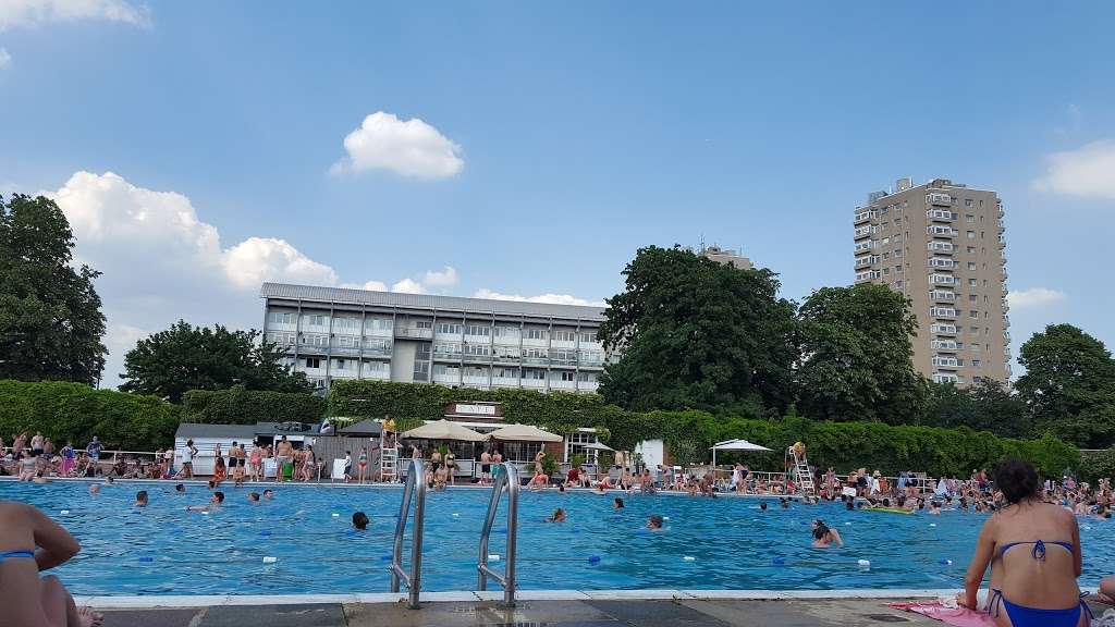 Brockwell Lido | London, UK