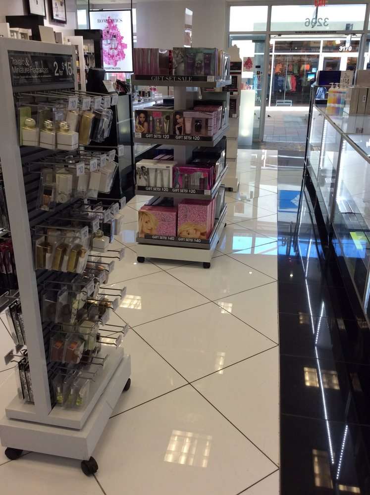 Perfumania | 3296 Livermore Outlets Dr, Livermore, CA 94551, USA | Phone: (925) 292-4935