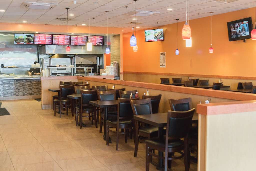 Perus Chicken | 12106 Central Ave, Mitchellville, MD 20721, USA | Phone: (240) 206-9145