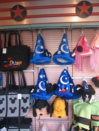 Movieland Memorabilia | Disneys Hollywood Studios, Prospect Ave, Kissimmee, FL 34747, USA | Phone: (407) 939-5277