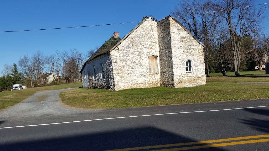 historic rocky springs chapel | 7817 Rocky Springs Rd, Frederick, MD 21702, USA | Phone: (240) 439-4235