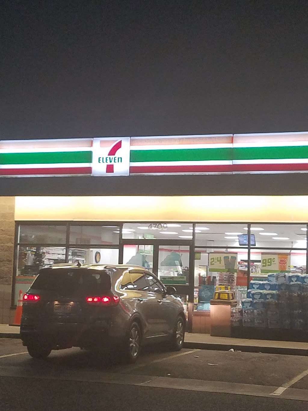 7-Eleven | 4709 N Tower Rd, Denver, CO 80249, USA | Phone: (303) 371-6041