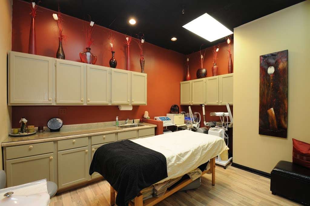 Claude Thomas Salon & Spa | 20771 N Rand Rd Suite 127, Kildeer, IL 60047, United States | Phone: (847) 705-5999