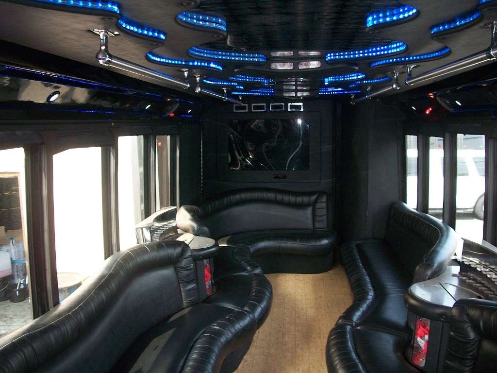 Long Island Party Bus | 31 W 3rd St, Freeport, NY 11520, USA | Phone: (516) 546-6287