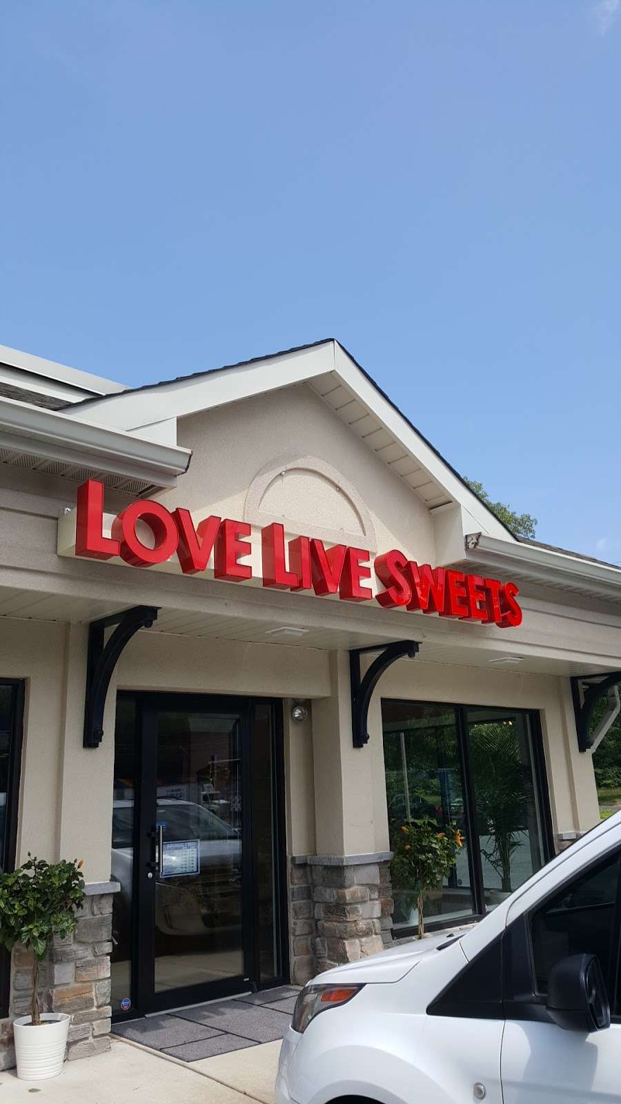 Love Live Sweets | 504 Monmouth Rd, Clarksburg, NJ 08510, USA | Phone: (609) 208-3799