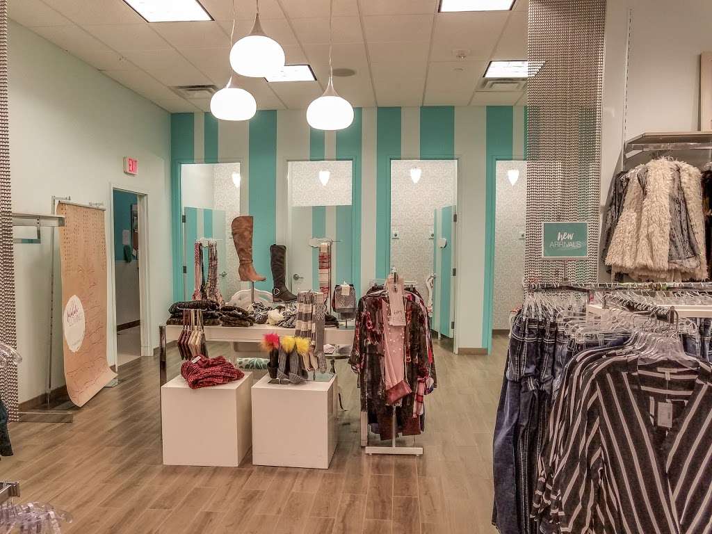 Maurices | 3340 Mall Loop Dr, Joliet, IL 60431, USA | Phone: (815) 254-3173