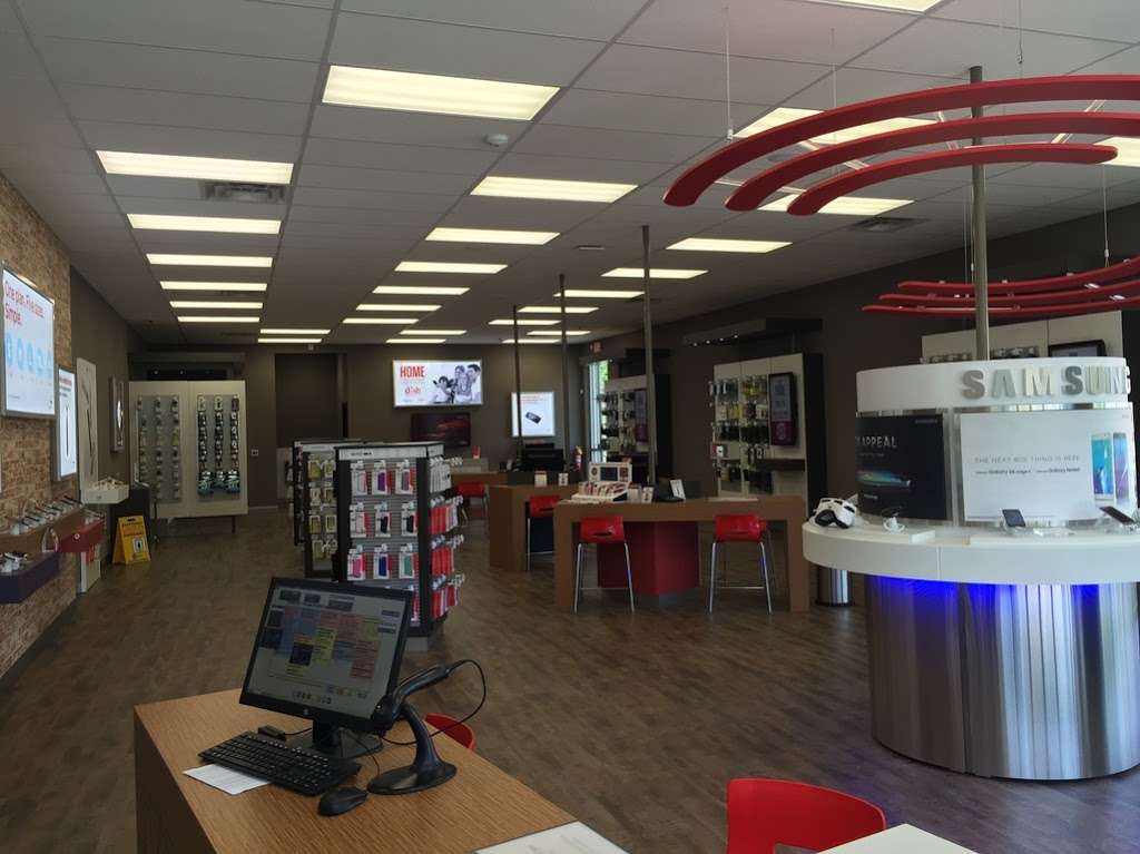 Verizon Authorized Retailer, TCC | 671 E Main St, Danville, IN 46122, USA | Phone: (317) 718-1140