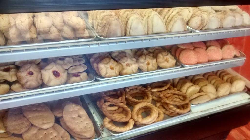 Panaderia El Mana | 2445 Valwood Pkwy, Farmers Branch, TX 75234, USA | Phone: (972) 620-5781