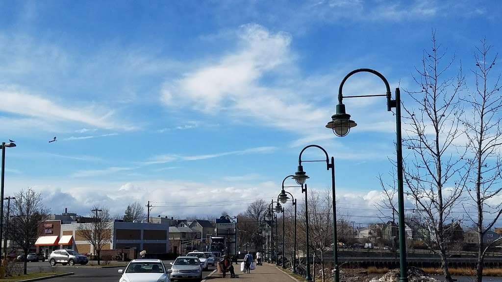 34th Street Light Rail Station | Bayonne, NJ 07002, USA