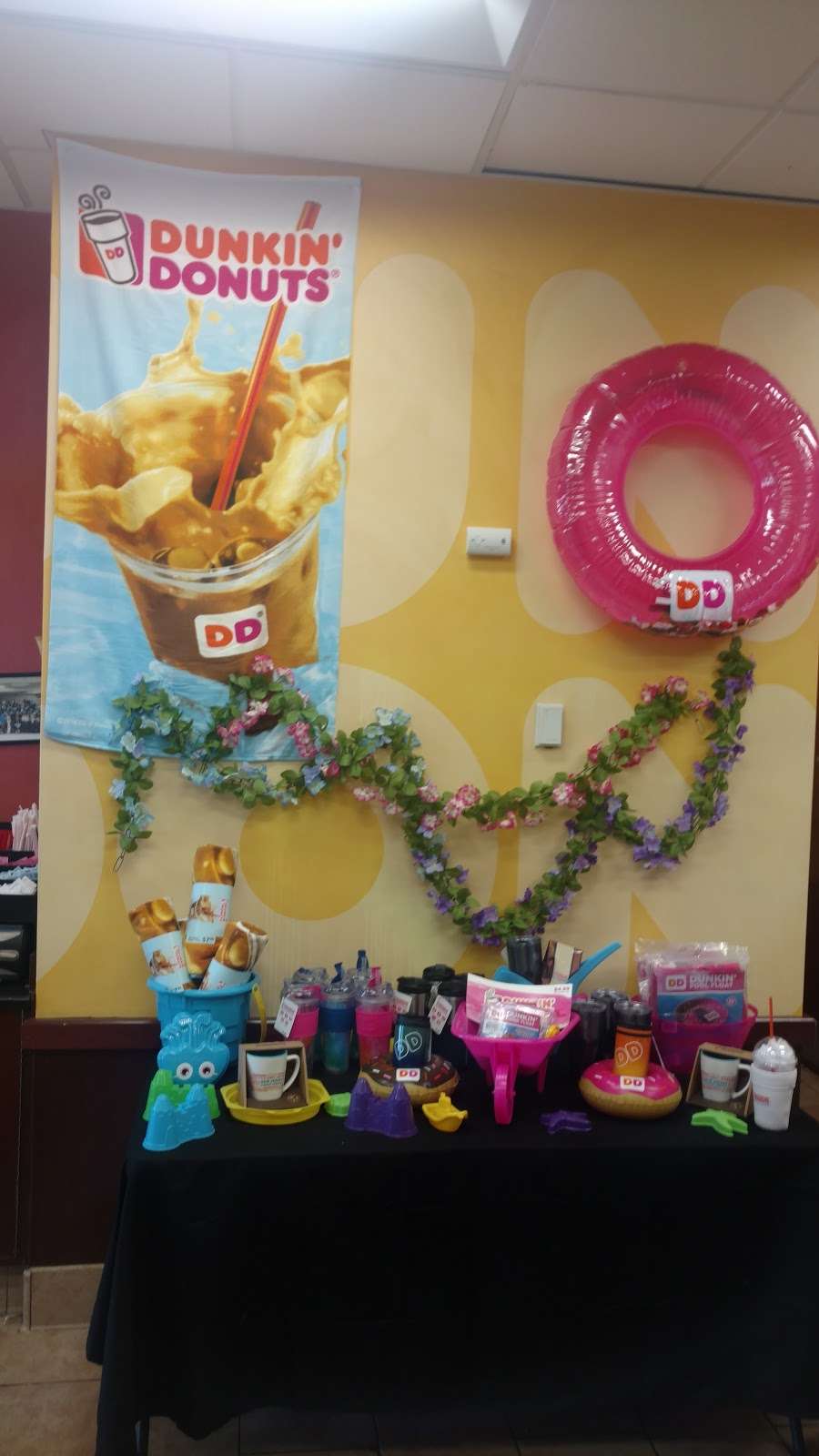 Dunkin Donuts | 401 County Rd 539, Cream Ridge, NJ 08514 | Phone: (609) 752-0057