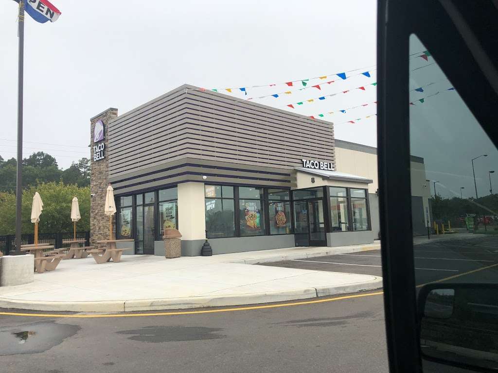 Taco Bell | 238 N Main Street Rt. 9 S, Lanoka Harbor, NJ 08734 | Phone: (609) 549-3214