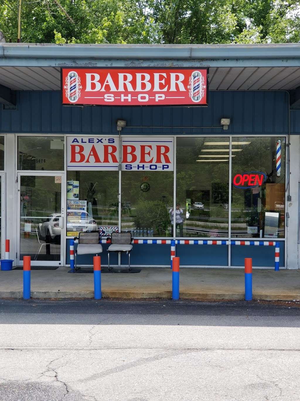 Alexs Barber Shop | 5476 Southern Maryland Blvd, Lothian, MD 20711 | Phone: (410) 741-1144