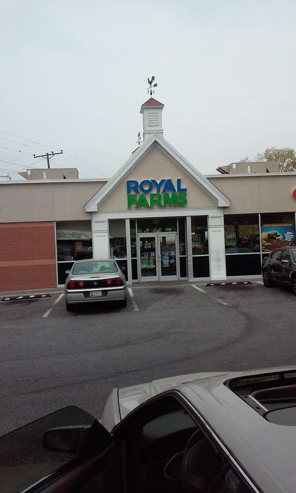 Royal Farms | 1601 Middleborough Rd, Essex, MD 21221 | Phone: (410) 238-4113