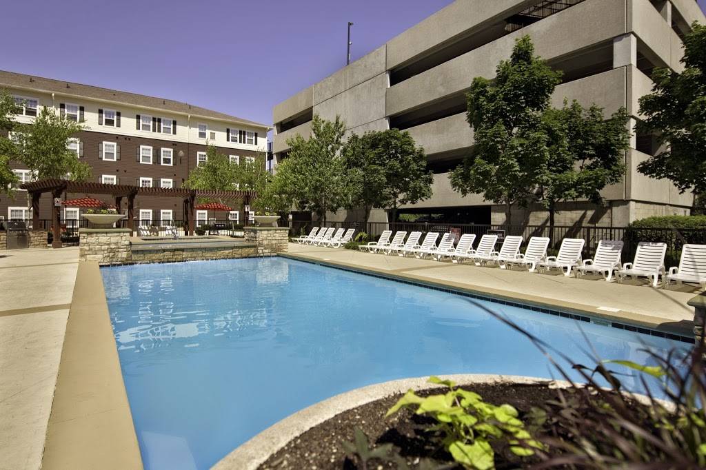 The Commons on Kinnear Apartments | 1150 Kinnear Rd, Columbus, OH 43212, USA | Phone: (614) 486-4222