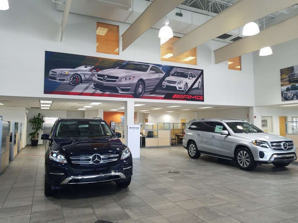 Autohaus on Edens | 1600 West Frontage Rd, Northbrook, IL 60062, USA | Phone: (847) 272-7900