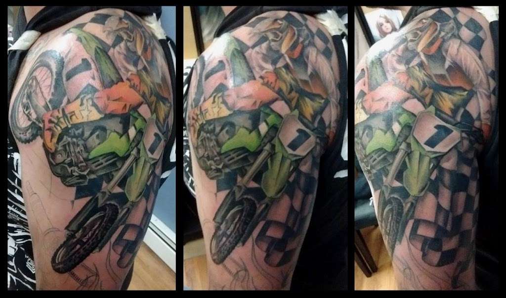 Rotten NY Tattoo Parlor | 18 Railroad Ave, Chester, NY 10918, USA | Phone: (845) 469-6869