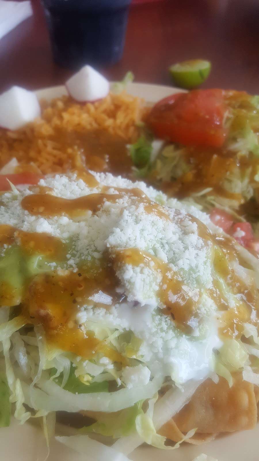 Fiesta Fiesta Party Supply | 8656 Beverly Blvd, Pico Rivera, CA 90660, USA | Phone: (562) 695-8067