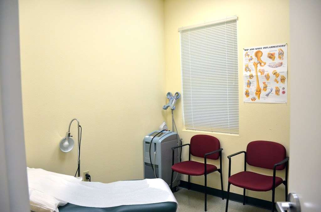 SIMED Primary Care | Photo 3 of 8 | Address: 929 N Highway 441, Suite 501, Lady Lake, FL 32159, USA | Phone: (352) 259-2894
