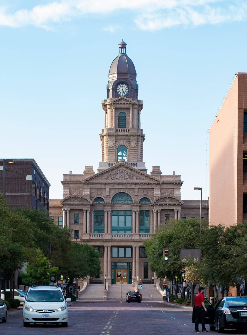 Fort Worth City Tour | 140 E Exchange Ave St, Fort Worth, TX 76164, USA | Phone: (817) 812-6963