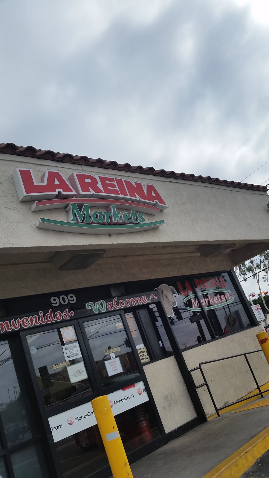 La Reina Markets | 909 N Tustin St, Orange, CA 92867, USA | Phone: (714) 997-9525