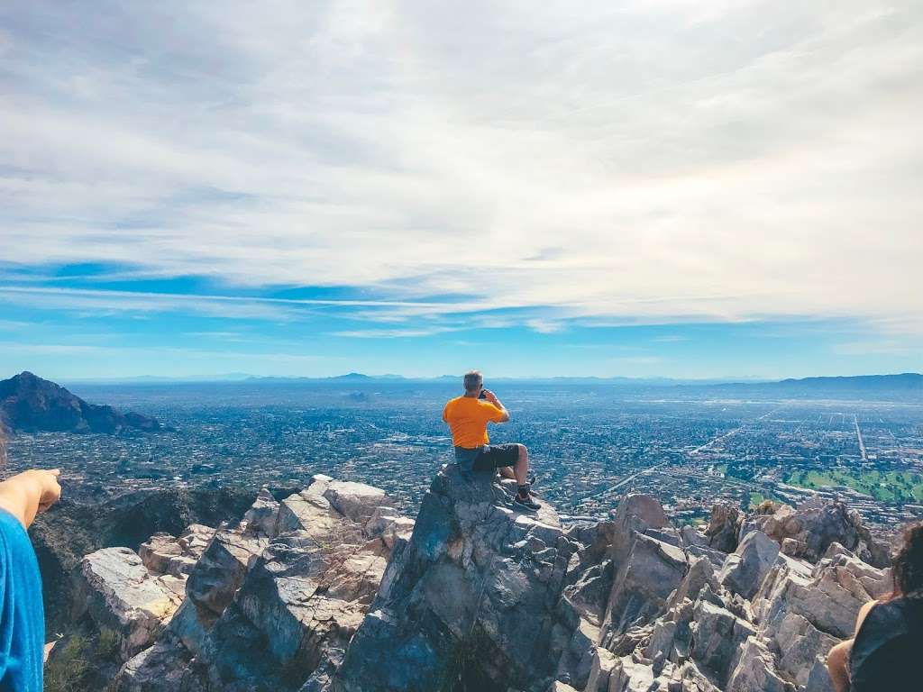 Piestewa Peak Trailhead | 2701 E Squaw Peak Dr, Phoenix, AZ 85016, USA