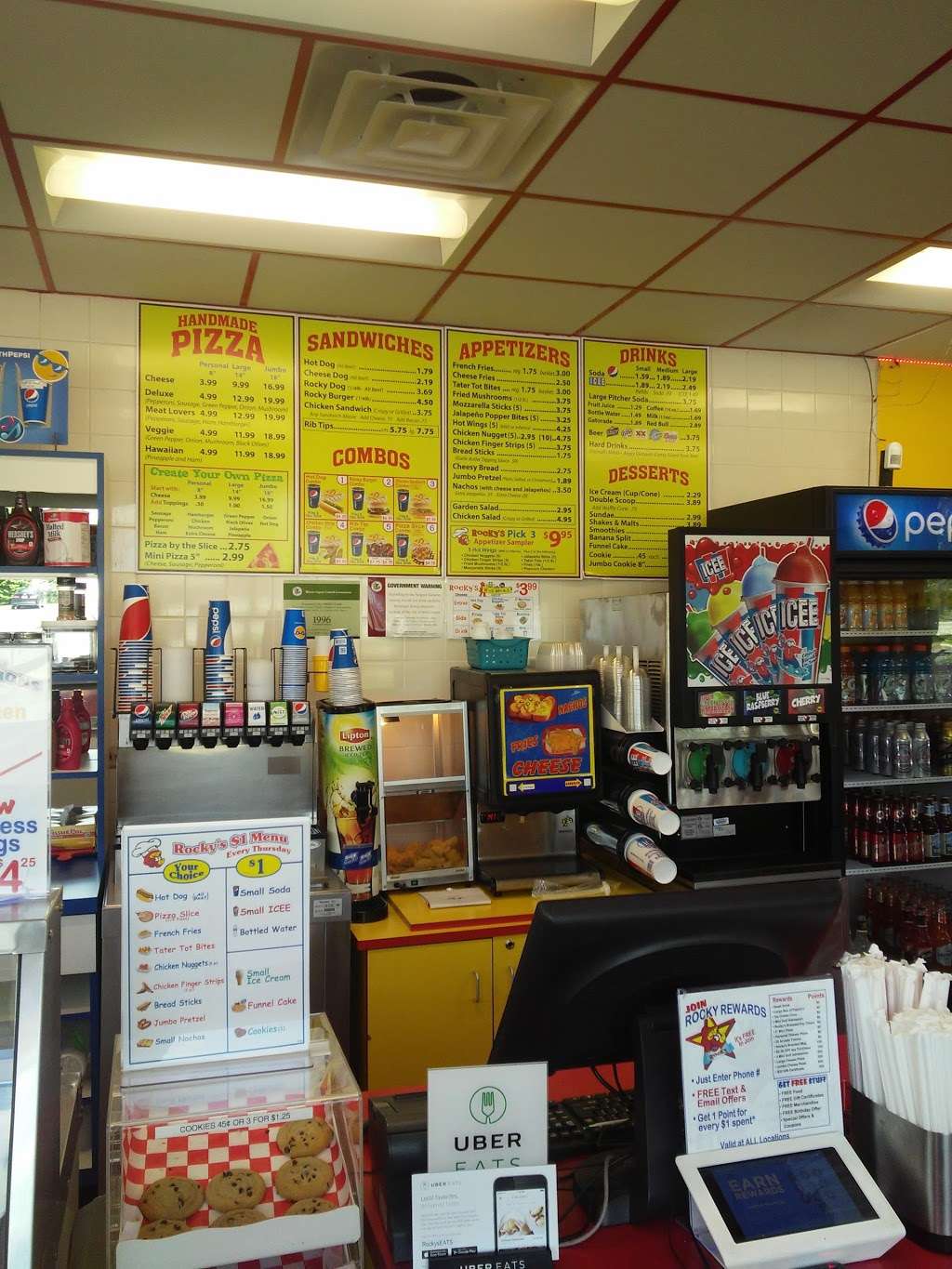 Rockys Pizzeria | 2501 Martin Luther King Jr Dr, North Chicago, IL 60064, USA | Phone: (847) 672-7570
