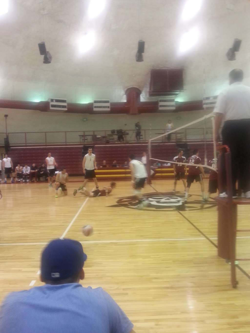 Breckon Sports Center | 8700 NW River Park Dr, Parkville, MO 64152, USA | Phone: (816) 584-5425