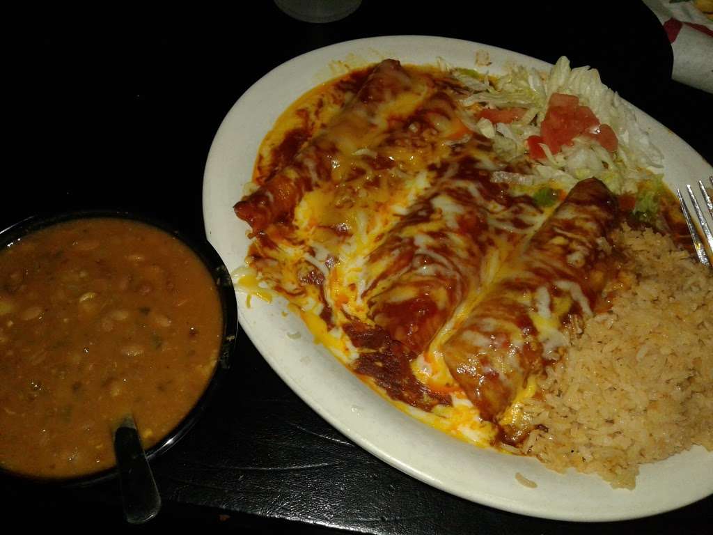 Amigos Grill & Cantina | 2737 S 47th St, Kansas City, KS 66106, USA | Phone: (913) 722-9800