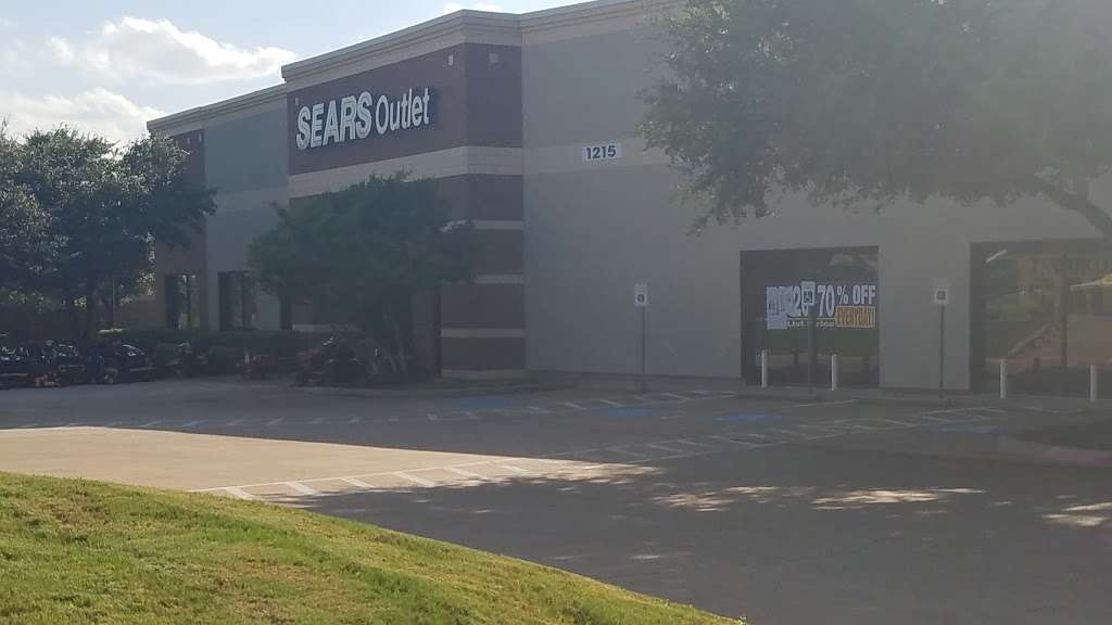 Sears Outlet | 1215 Marsh Ln Suite 180, Carrollton, TX 75006, USA | Phone: (972) 418-2293