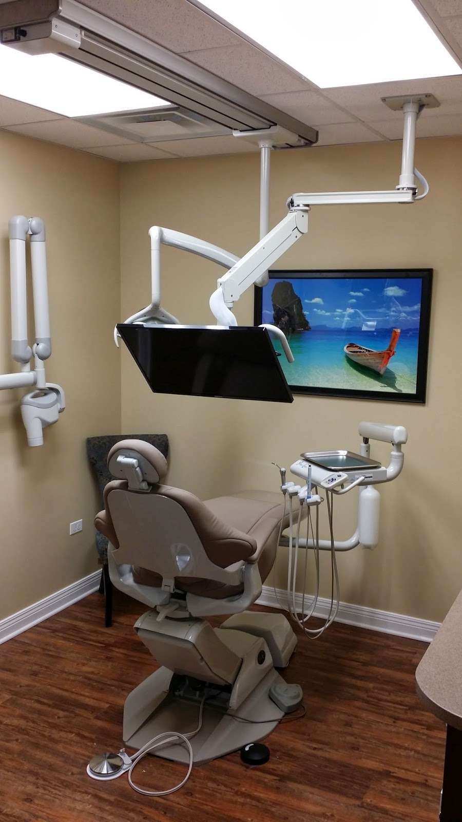 Lakemoor Dental Implants & Orthodontics | 80 E Belvidere Rd, Hainesville, IL 60030, USA | Phone: (847) 986-6300